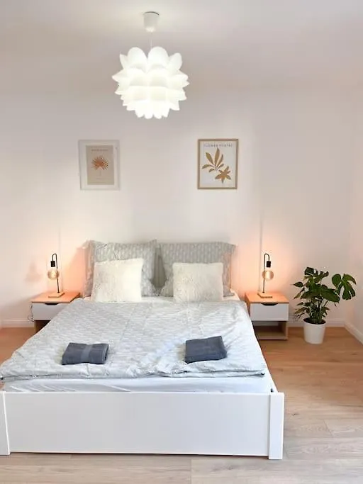 Suite Sapphire & Balcony 312 Prague